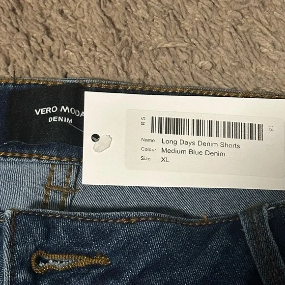 Vero Moda Dark Blue Denim Shorts - Picture 2 of 7